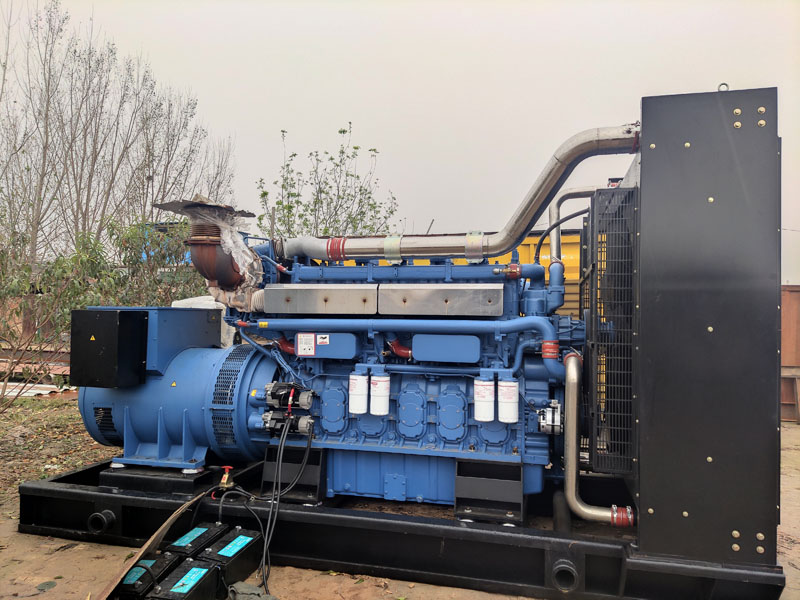 迪庆柴油发电机组更换机油时,应遵循哪些步骤?