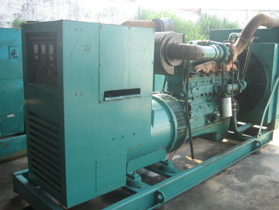 迪庆租赁发电机- 发电机碳刷磨损的原因是什么