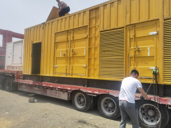 迪庆发电机出租100KW发电机需要什么规格的电缆线？