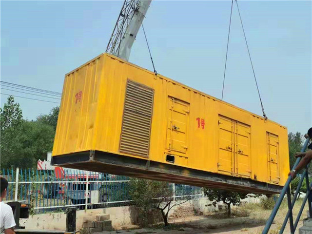 迪庆300KW柴油发电机组油耗是多少？