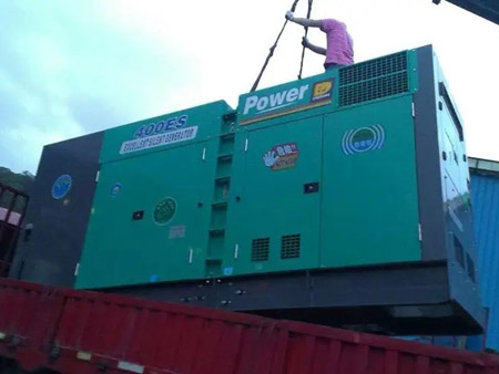 迪庆柴油发电机组转速不稳定时，如何对发动机进行维护？