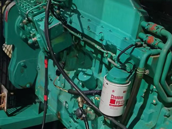 迪庆如何确定新的发电机组控制系统是否与原系统兼容？